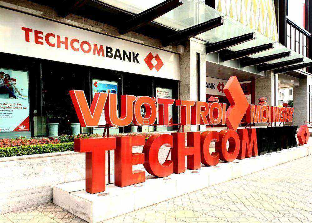 Slogan Techcombank "Vượt trội mỗi ngày" thể hiện rõ ràng cam kết cung cấp những sản phẩm và dịch vụ tài chính tối ưu